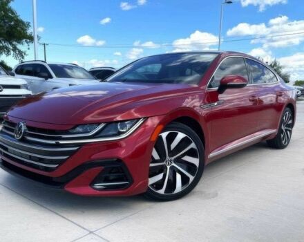 Красный Фольксваген Arteon, объемом двигателя 2 л и пробегом 29 тыс. км за 21500 $, фото 1 на Automoto.ua