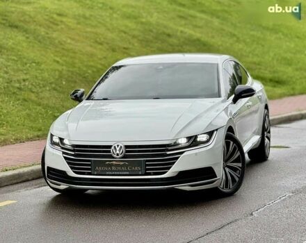 Фольксваген Arteon, объемом двигателя 2 л и пробегом 206 тыс. км за 24500 $, фото 1 на Automoto.ua
