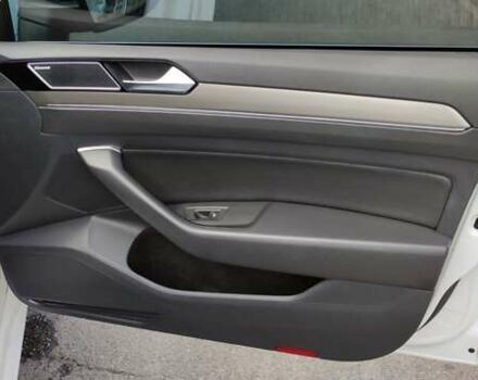 Фольксваген Arteon, объемом двигателя 2 л и пробегом 141 тыс. км за 28500 $, фото 13 на Automoto.ua