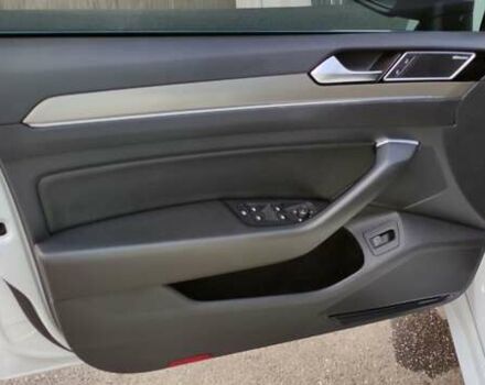 Фольксваген Arteon, объемом двигателя 2 л и пробегом 141 тыс. км за 28500 $, фото 9 на Automoto.ua