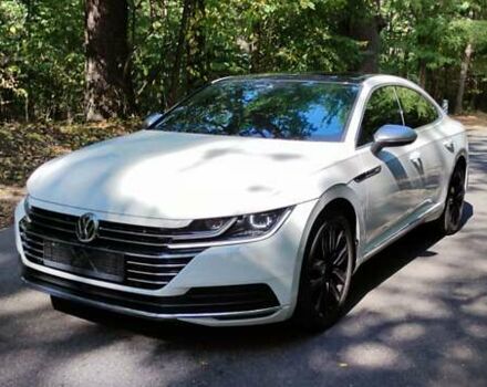 Фольксваген Arteon, объемом двигателя 2 л и пробегом 141 тыс. км за 28500 $, фото 1 на Automoto.ua
