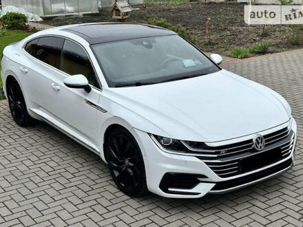 Фольксваген Arteon, об'ємом двигуна 2 л та пробігом 149 тис. км за 24900 $, фото 1 на Automoto.ua