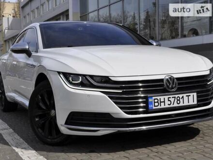 Фольксваген Arteon, объемом двигателя 2 л и пробегом 32 тыс. км за 33303 $, фото 1 на Automoto.ua