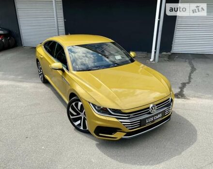 Желтый Фольксваген Arteon, объемом двигателя 1.98 л и пробегом 57 тыс. км за 29500 $, фото 19 на Automoto.ua