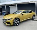 Жовтий Фольксваген Arteon, об'ємом двигуна 1.98 л та пробігом 57 тис. км за 29900 $, фото 6 на Automoto.ua