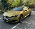 Желтый Фольксваген Arteon, объемом двигателя 1.98 л и пробегом 160 тыс. км за 27500 $, фото 1 на Automoto.ua