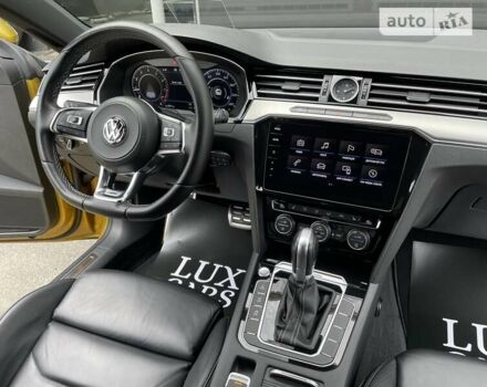 Жовтий Фольксваген Arteon, об'ємом двигуна 1.98 л та пробігом 57 тис. км за 29900 $, фото 69 на Automoto.ua