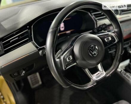 Жовтий Фольксваген Arteon, об'ємом двигуна 2 л та пробігом 187 тис. км за 26000 $, фото 48 на Automoto.ua