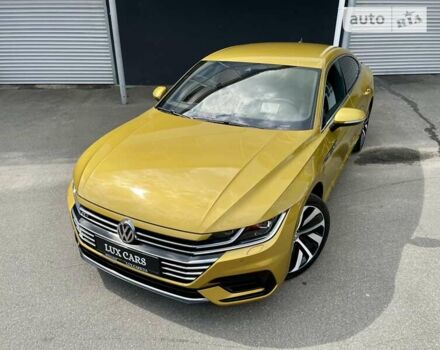 Желтый Фольксваген Arteon, объемом двигателя 1.98 л и пробегом 57 тыс. км за 29900 $, фото 9 на Automoto.ua