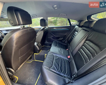 Желтый Фольксваген Arteon, объемом двигателя 1.98 л и пробегом 160 тыс. км за 27500 $, фото 23 на Automoto.ua