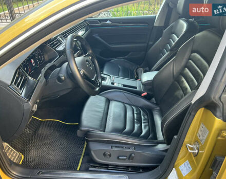 Желтый Фольксваген Arteon, объемом двигателя 1.98 л и пробегом 160 тыс. км за 27500 $, фото 17 на Automoto.ua
