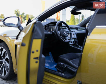 Жовтий Фольксваген Arteon, об'ємом двигуна 1.98 л та пробігом 120 тис. км за 34990 $, фото 56 на Automoto.ua