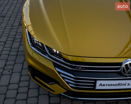 Желтый Фольксваген Arteon, объемом двигателя 1.98 л и пробегом 120 тыс. км за 33800 $, фото 18 на Automoto.ua