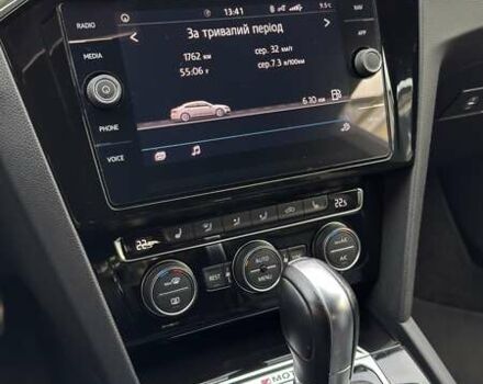 Фольксваген Arteon 2018 в Коростене на Automoto.ua Желтый Фольксваген Arteon, объемом двигателя 1.97 л и пробегом 184 тыс. км за 27999 $, фото 50 на Automoto.ua