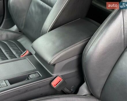 Жовтий Фольксваген Arteon, об'ємом двигуна 2 л та пробігом 179 тис. км за 28999 $, фото 55 на Automoto.ua