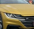 Жовтий Фольксваген Arteon, об'ємом двигуна 2 л та пробігом 179 тис. км за 28999 $, фото 27 на Automoto.ua