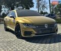 Желтый Фольксваген Arteon, объемом двигателя 2 л и пробегом 68 тыс. км за 28500 $, фото 1 на Automoto.ua