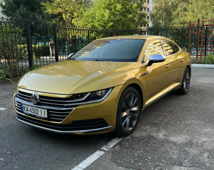 Желтый Фольксваген Arteon, объемом двигателя 1.98 л и пробегом 160 тыс. км за 27500 $, фото 1 на Automoto.ua
