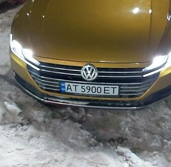 Жовтий Фольксваген Arteon, об'ємом двигуна 2 л та пробігом 185 тис. км за 25000 $, фото 1 на Automoto.ua