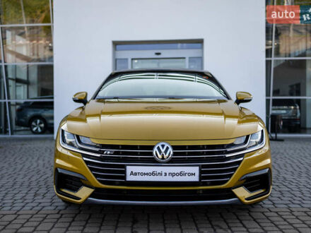 Жовтий Фольксваген Arteon, об'ємом двигуна 1.98 л та пробігом 120 тис. км за 33800 $, фото 1 на Automoto.ua