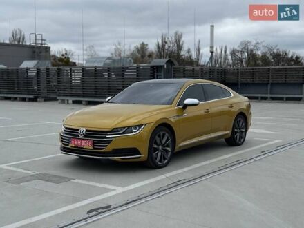 Желтый Фольксваген Arteon, объемом двигателя 1.97 л и пробегом 93 тыс. км за 27500 $, фото 1 на Automoto.ua