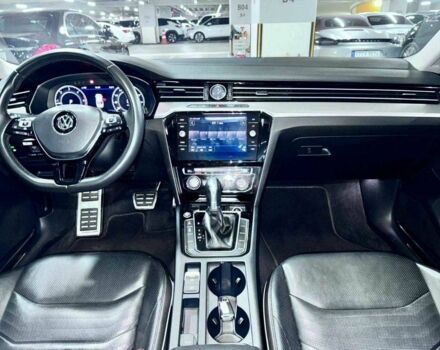 Серый Фольксваген Arteon, объемом двигателя 2 л и пробегом 53 тыс. км за 12000 $, фото 4 на Automoto.ua