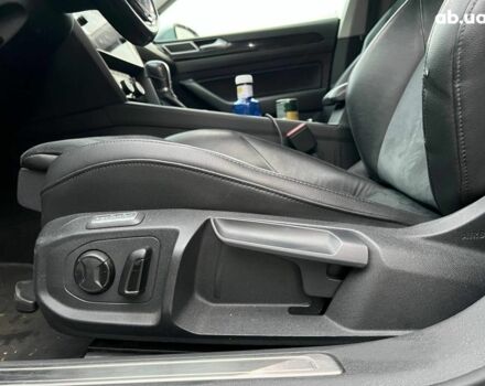 Фольксваген Arteon 2018 в Львове на Automoto.ua Серый Фольксваген Arteon, объемом двигателя 2 л и пробегом 225 тыс. км за 24990 $, фото 17 на Automoto.ua