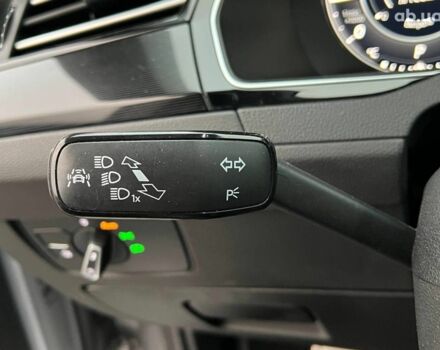 Фольксваген Arteon 2018 в Львове на Automoto.ua Серый Фольксваген Arteon, объемом двигателя 2 л и пробегом 225 тыс. км за 24990 $, фото 24 на Automoto.ua