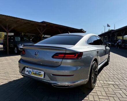 Серый Фольксваген Arteon, объемом двигателя 2 л и пробегом 177 тыс. км за 25750 $, фото 3 на Automoto.ua