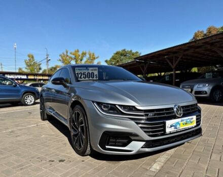 Серый Фольксваген Arteon, объемом двигателя 2 л и пробегом 177 тыс. км за 25750 $, фото 4 на Automoto.ua