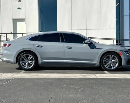 Серый Фольксваген Arteon, объемом двигателя 2 л и пробегом 13 тыс. км за 19000 $, фото 5 на Automoto.ua