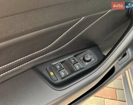 Серый Фольксваген Arteon, объемом двигателя 1.97 л и пробегом 158 тыс. км за 37500 $, фото 21 на Automoto.ua