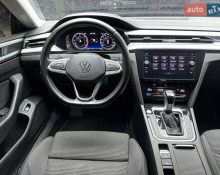 Сірий Фольксваген Arteon, об'ємом двигуна 2 л та пробігом 77 тис. км за 28900 $, фото 22 на Automoto.ua