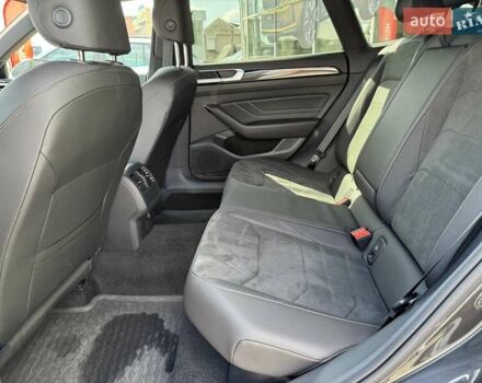 Сірий Фольксваген Arteon, об'ємом двигуна 1.97 л та пробігом 48 тис. км за 37895 $, фото 18 на Automoto.ua