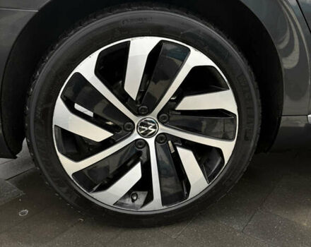 Сірий Фольксваген Arteon, об'ємом двигуна 1.97 л та пробігом 95 тис. км за 47000 $, фото 3 на Automoto.ua