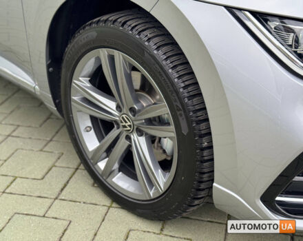 Серый Фольксваген Arteon, объемом двигателя 2 л и пробегом 32 тыс. км за 49034 $, фото 5 на Automoto.ua