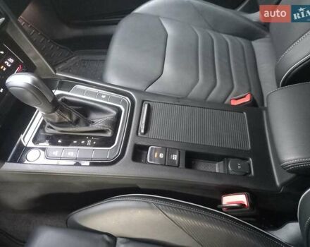 Серый Фольксваген Arteon, объемом двигателя 1.97 л и пробегом 15 тыс. км за 49900 $, фото 25 на Automoto.ua