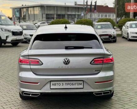 Серый Фольксваген Arteon, объемом двигателя 1.97 л и пробегом 32 тыс. км за 49203 $, фото 3 на Automoto.ua