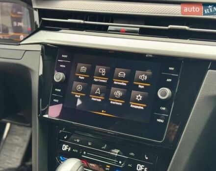 Серый Фольксваген Arteon, объемом двигателя 1.97 л и пробегом 32 тыс. км за 49203 $, фото 12 на Automoto.ua