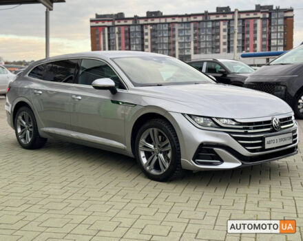Серый Фольксваген Arteon, объемом двигателя 2 л и пробегом 32 тыс. км за 49034 $, фото 2 на Automoto.ua