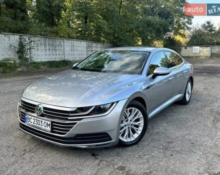 Серый Фольксваген Arteon, объемом двигателя 2 л и пробегом 281 тыс. км за 18700 $, фото 1 на Automoto.ua