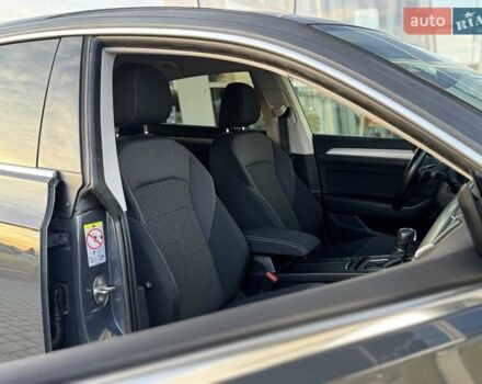 Серый Фольксваген Arteon, объемом двигателя 1.97 л и пробегом 141 тыс. км за 23990 $, фото 36 на Automoto.ua