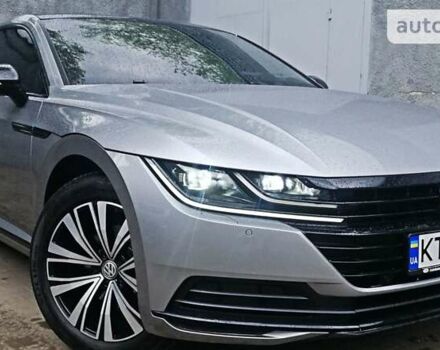 Серый Фольксваген Arteon, объемом двигателя 2 л и пробегом 199 тыс. км за 25900 $, фото 2 на Automoto.ua