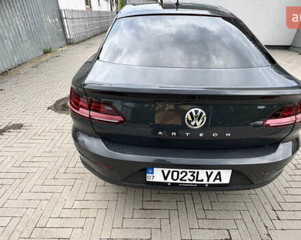 Серый Фольксваген Arteon, объемом двигателя 1.97 л и пробегом 131 тыс. км за 25395 $, фото 6 на Automoto.ua
