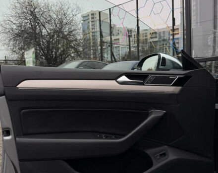Сірий Фольксваген Arteon, об'ємом двигуна 1.98 л та пробігом 144 тис. км за 22999 $, фото 12 на Automoto.ua