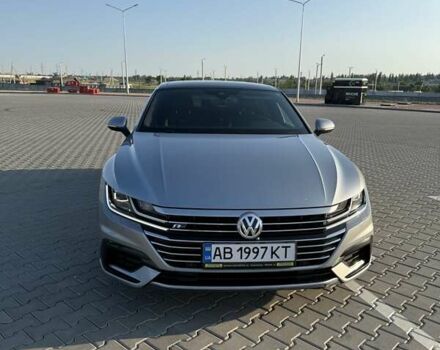 Серый Фольксваген Arteon, объемом двигателя 2 л и пробегом 189 тыс. км за 24900 $, фото 3 на Automoto.ua