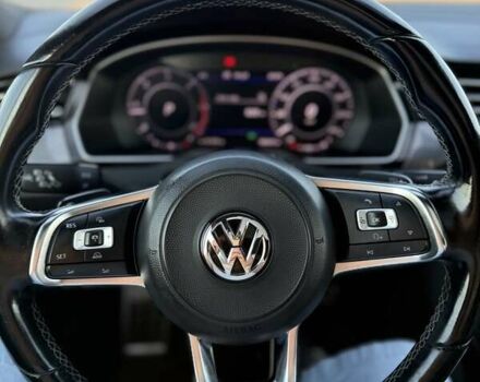 Серый Фольксваген Arteon, объемом двигателя 2 л и пробегом 189 тыс. км за 24900 $, фото 23 на Automoto.ua