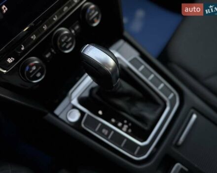 Серый Фольксваген Arteon, объемом двигателя 1.97 л и пробегом 141 тыс. км за 23990 $, фото 58 на Automoto.ua