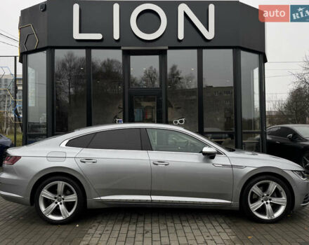 Сірий Фольксваген Arteon, об'ємом двигуна 1.98 л та пробігом 144 тис. км за 22999 $, фото 4 на Automoto.ua
