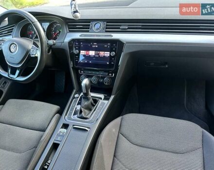 Серый Фольксваген Arteon, объемом двигателя 2 л и пробегом 281 тыс. км за 18700 $, фото 15 на Automoto.ua